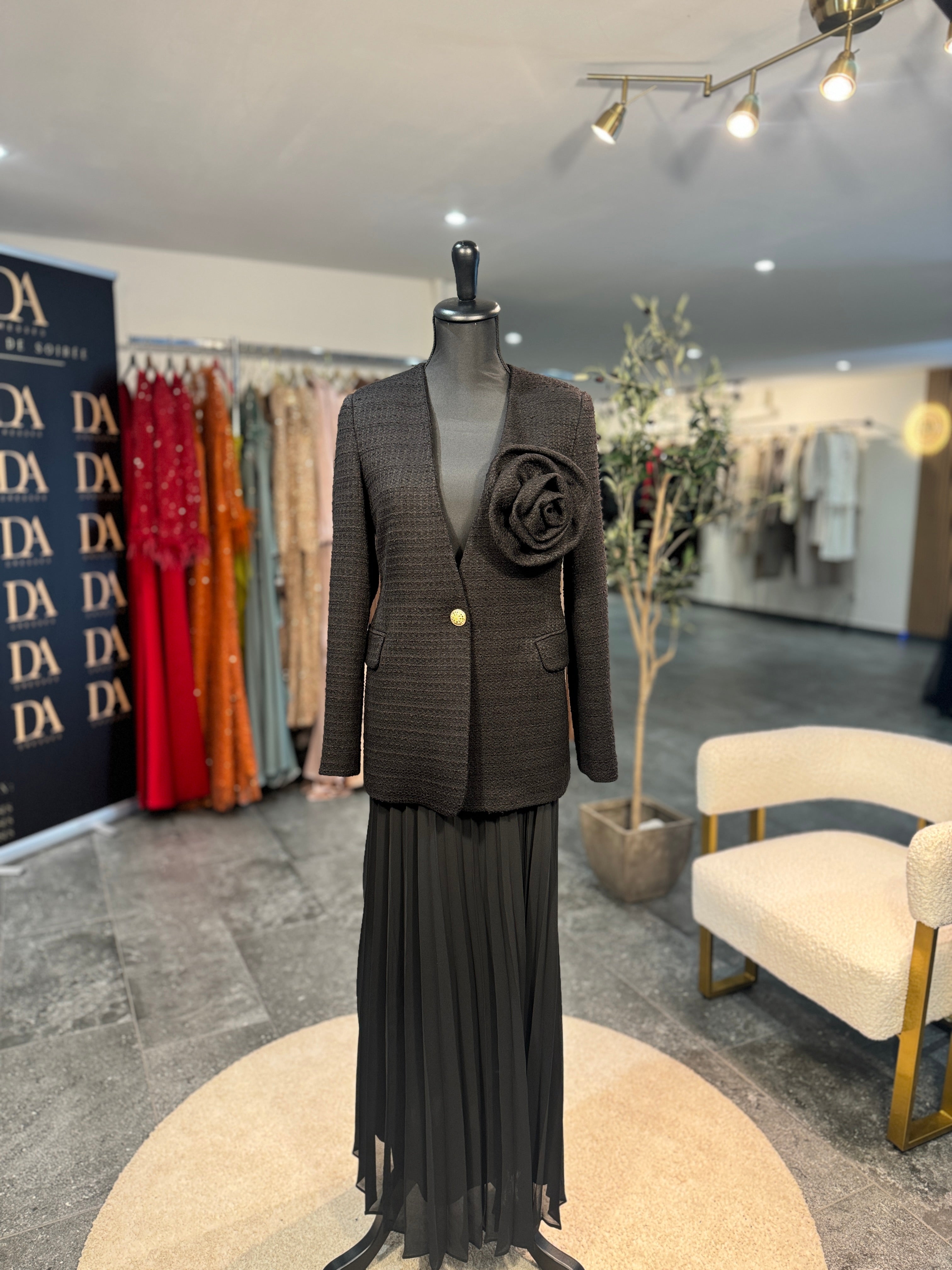 Ensemble blazer jupe plissée noir