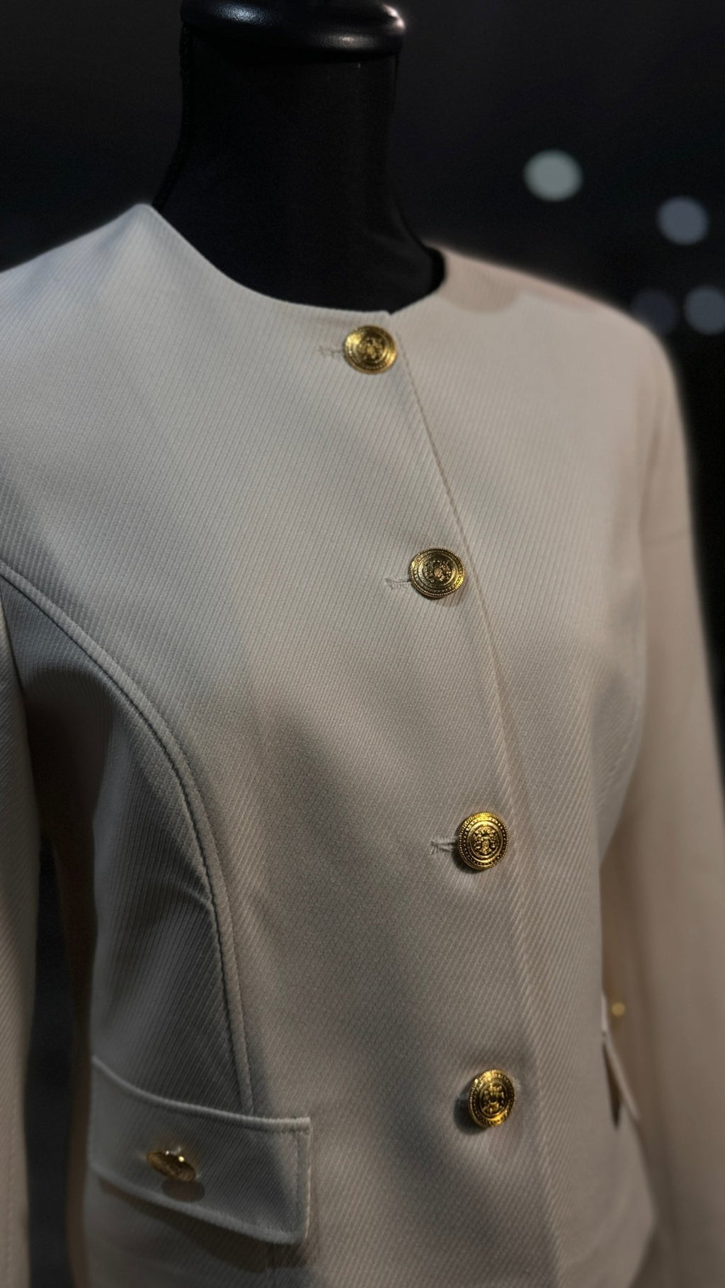 Blazer crème – robe élégante | DA DRESSES