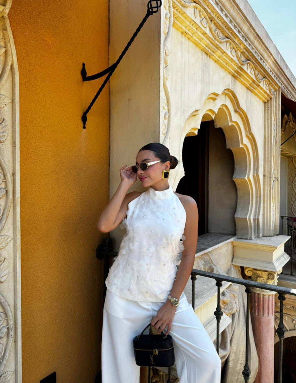 Ensemble blanc à dos nu – robe élégante | DA DRESSES