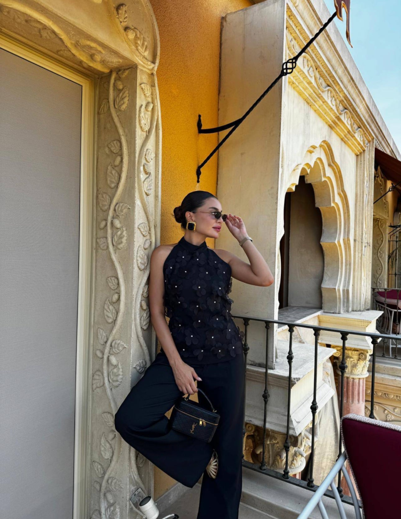 Ensemble noir chic à dos nu – robe élégante | DA DRESSES