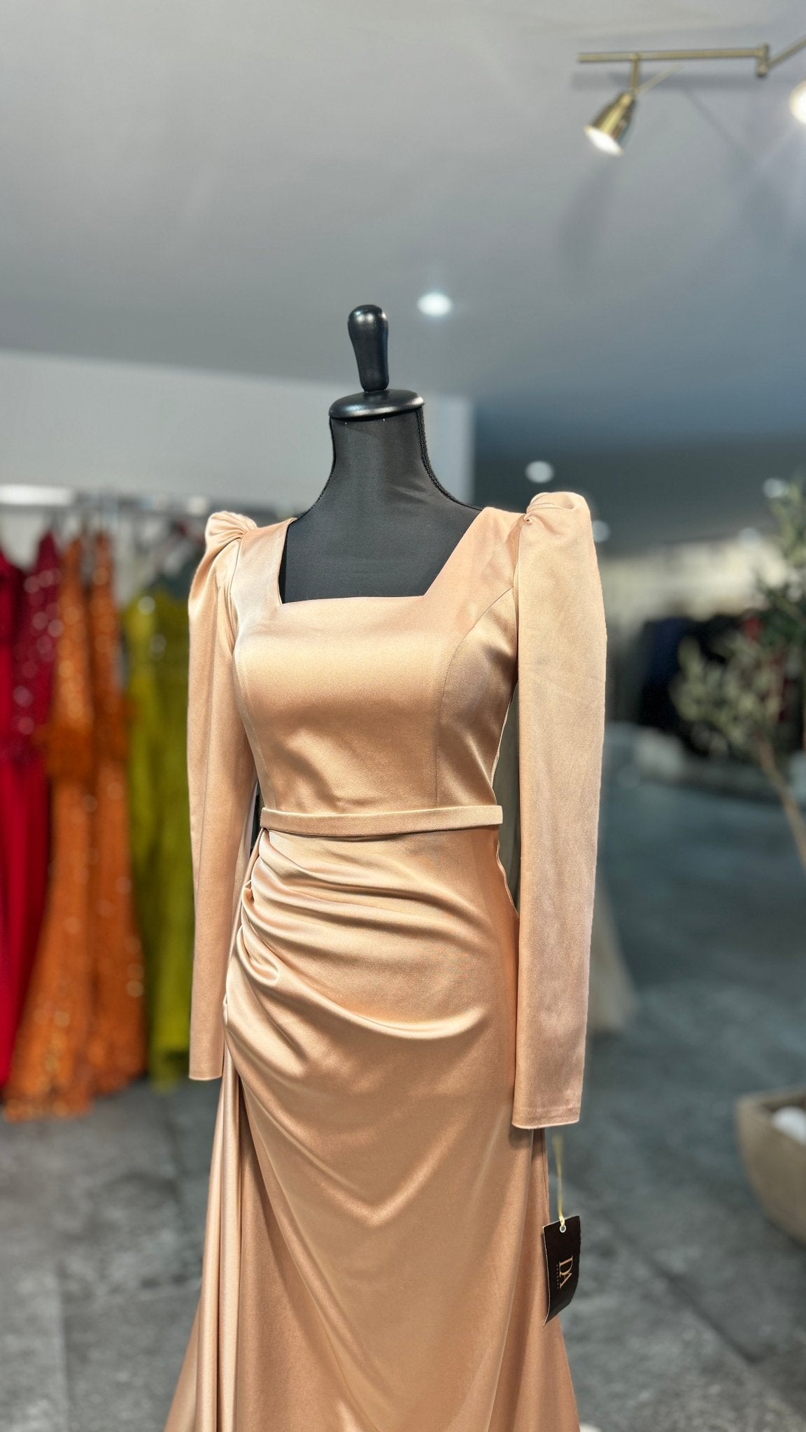 Lya dress – robe élégante | DA DRESSES