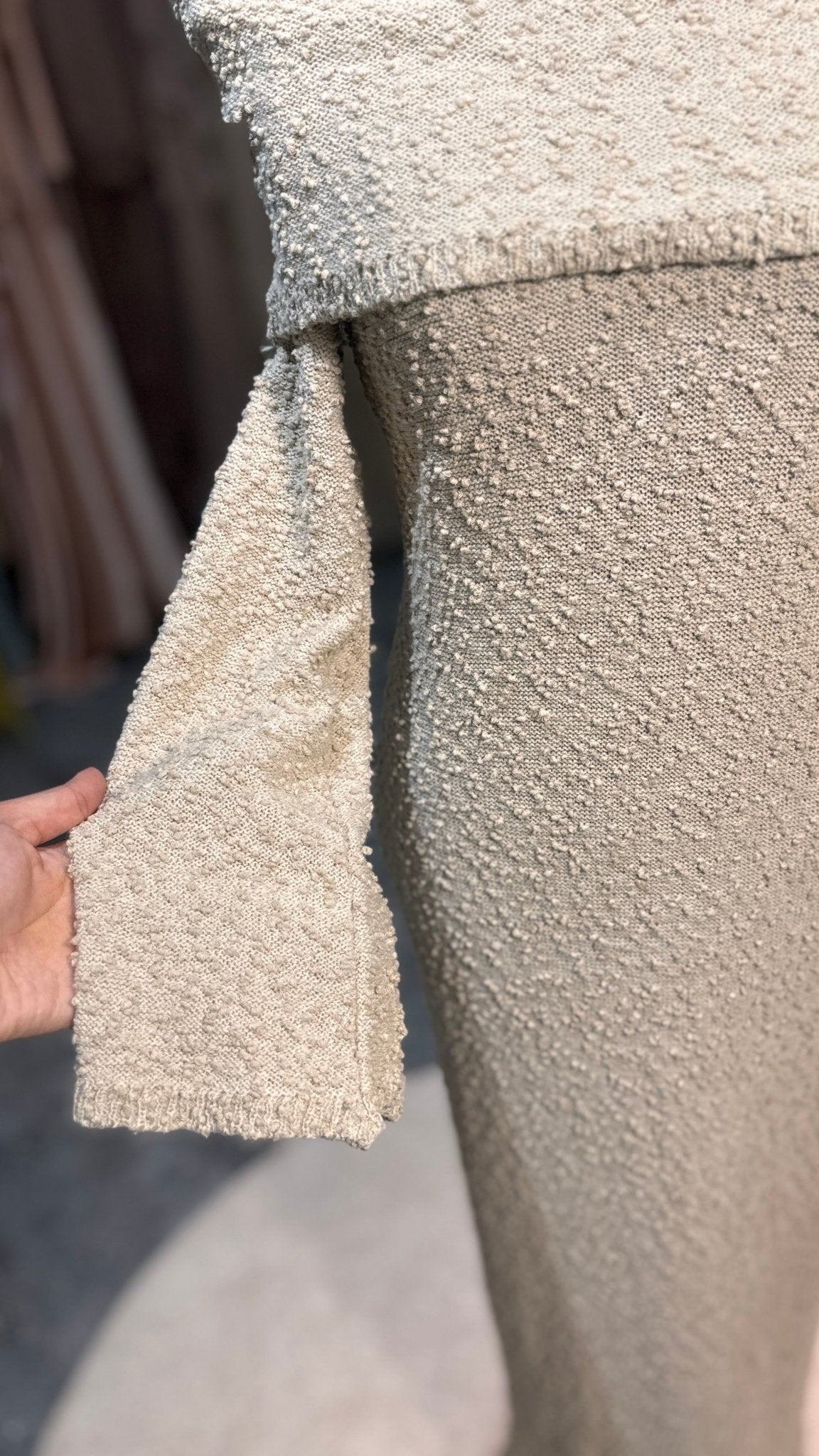 Robe longue texturé épaule dénudée – robe élégante | DA DRESSES